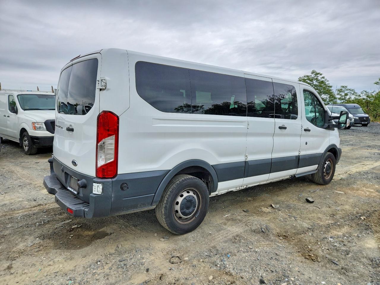 Ford Transit T-350