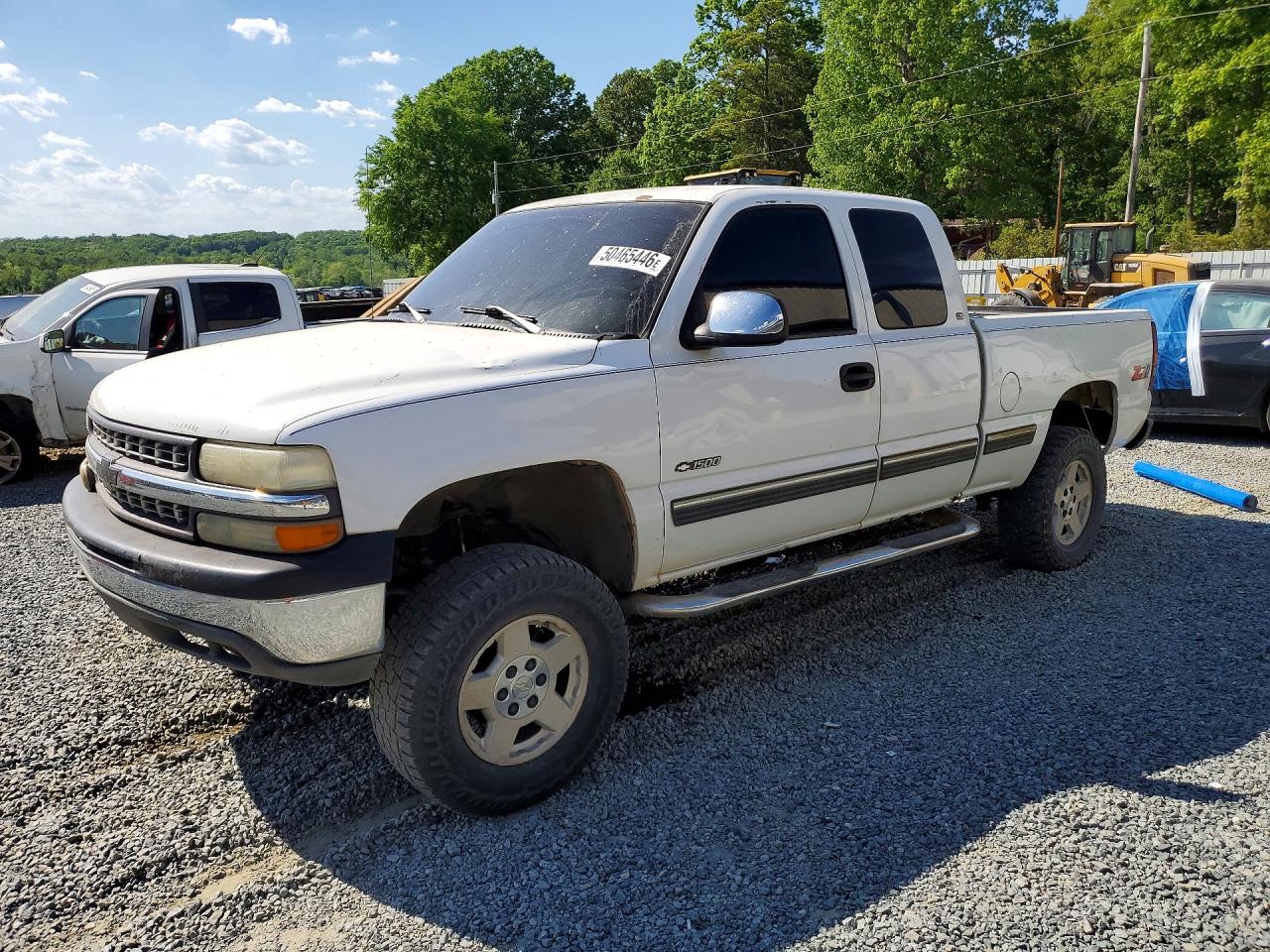 Salvage Chevrolet Silverado Image