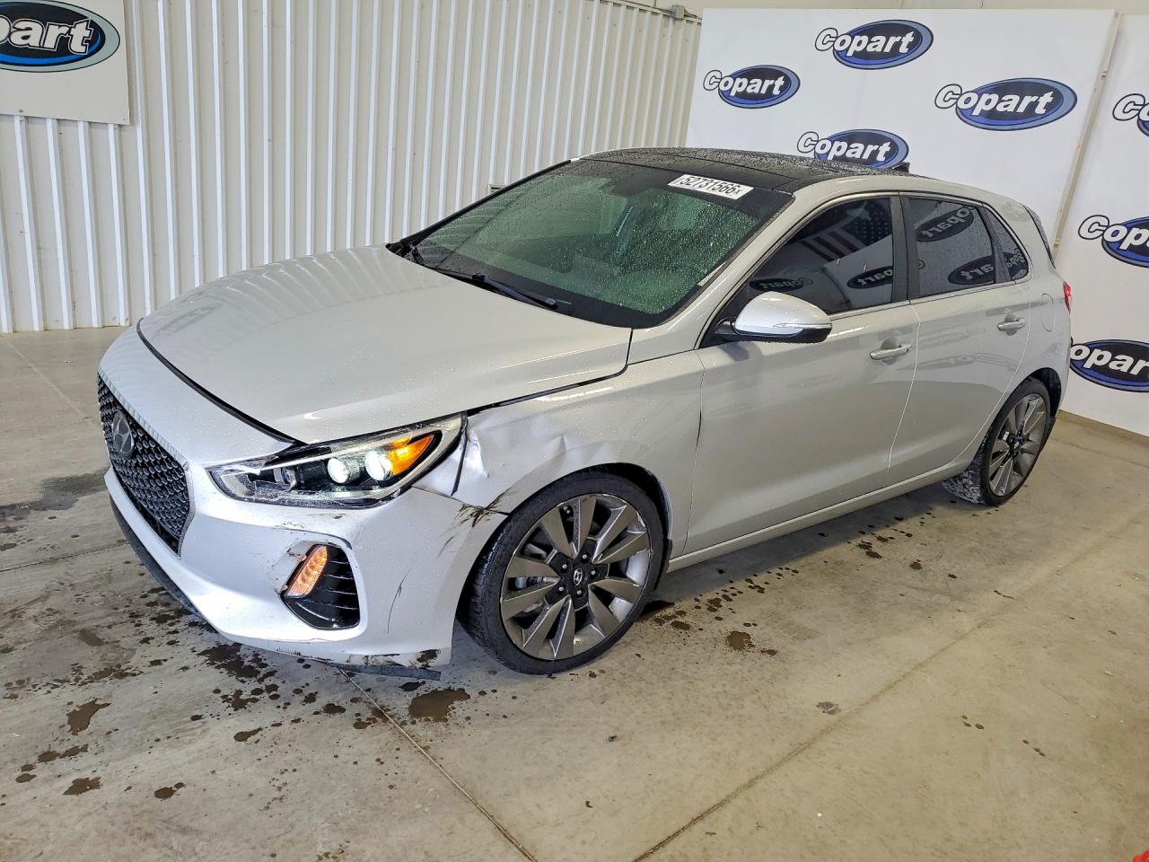 Salvage Hyundai ELANTRA Image