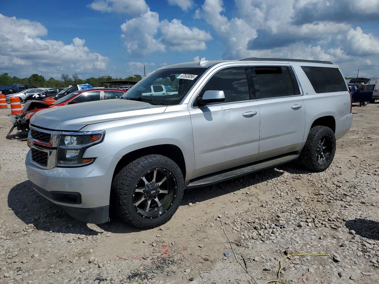 Salvage Chevrolet Suburban Image
