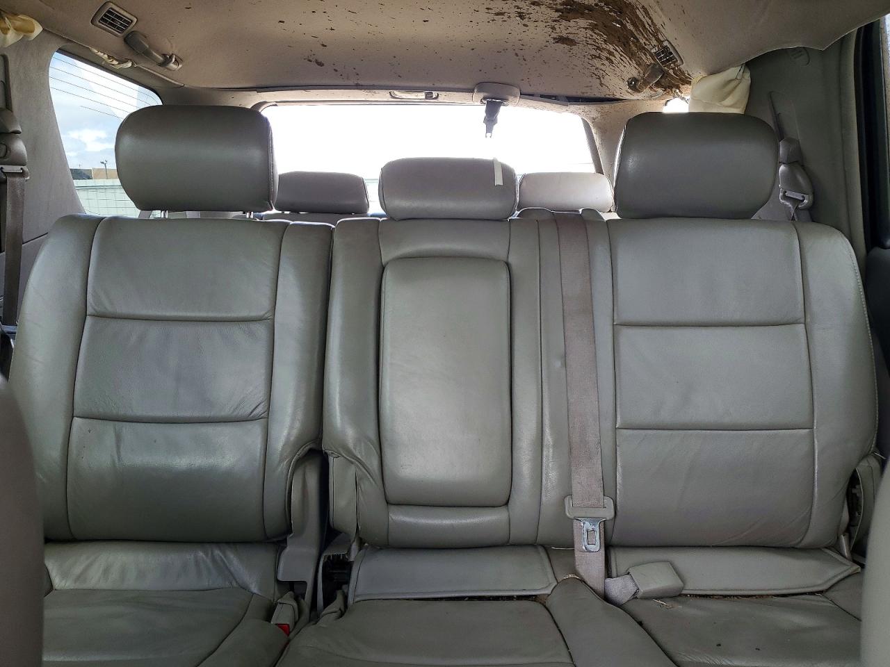 Toyota Sequoia Sr5