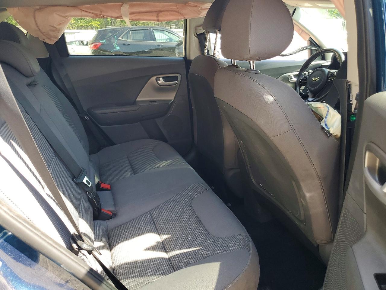 Kia Niro Lx
