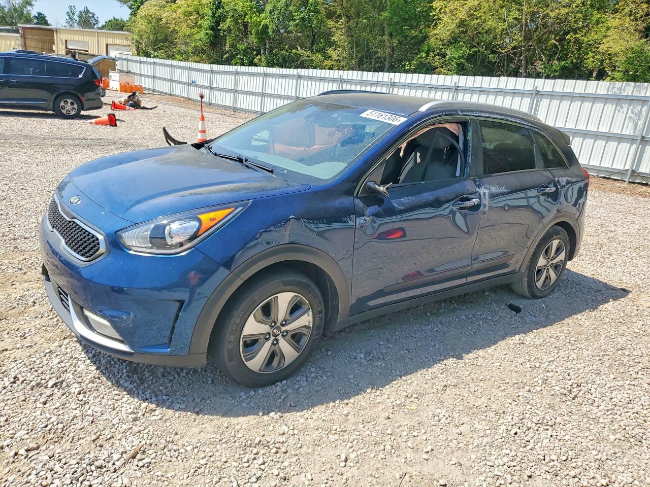 Salvage Kia Niro Image