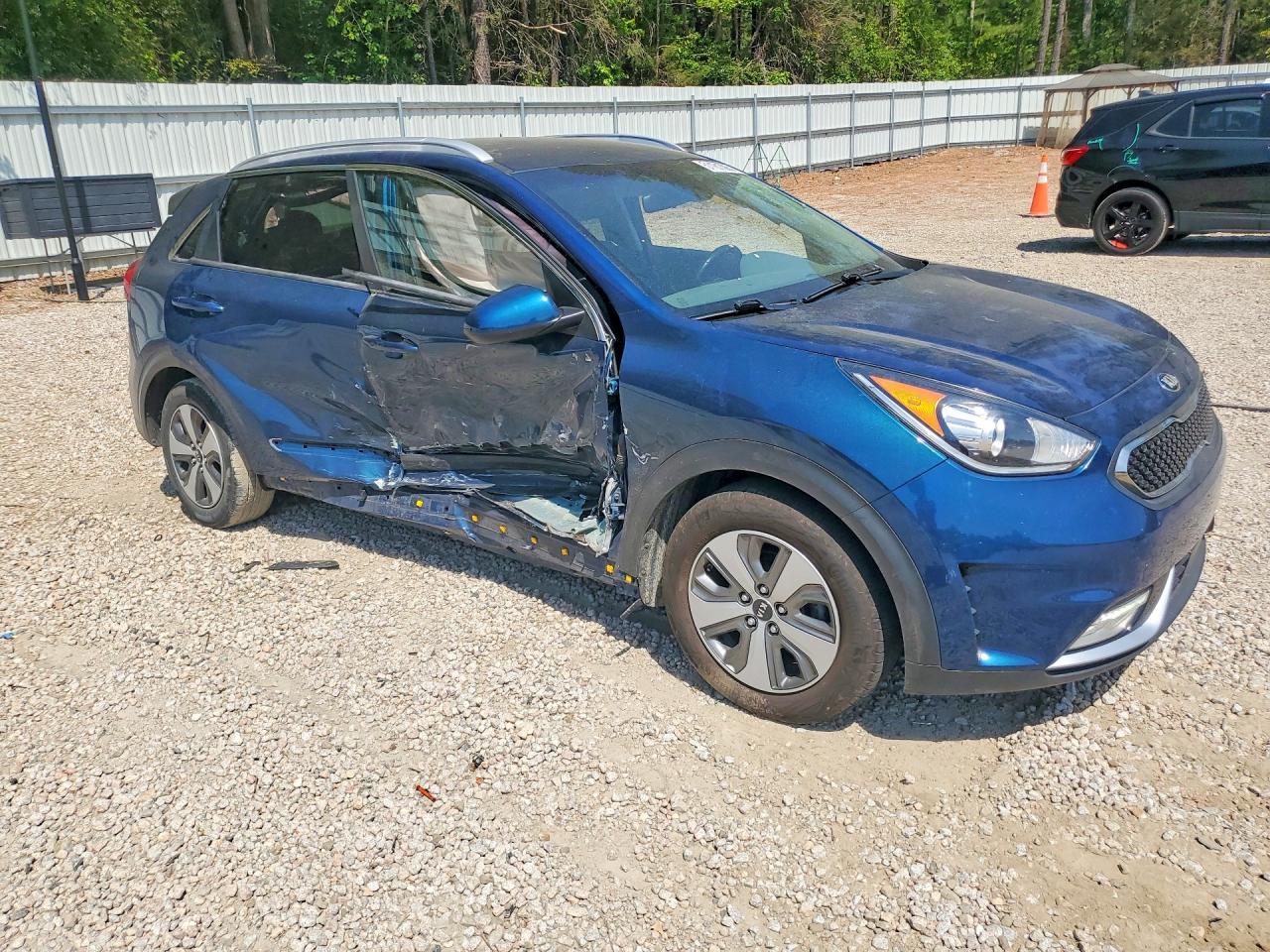 Kia Niro Lx