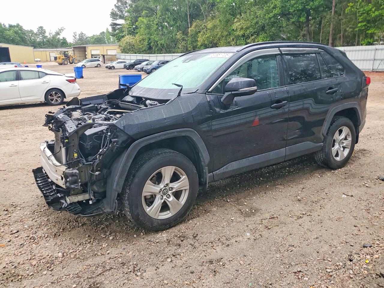 Salvage Toyota RAV4 Image