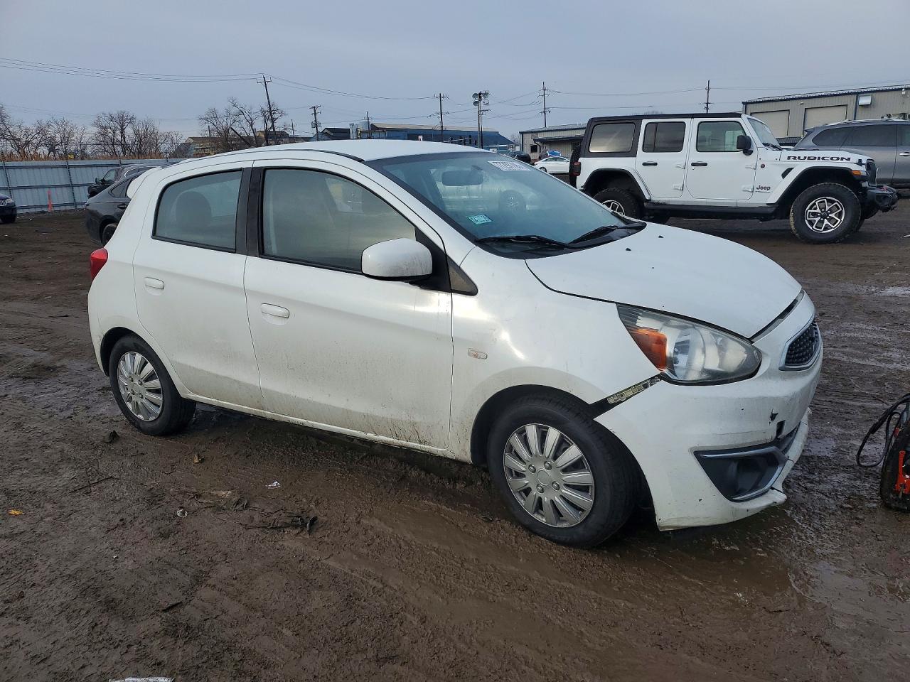 Mitsubishi Mirage Es