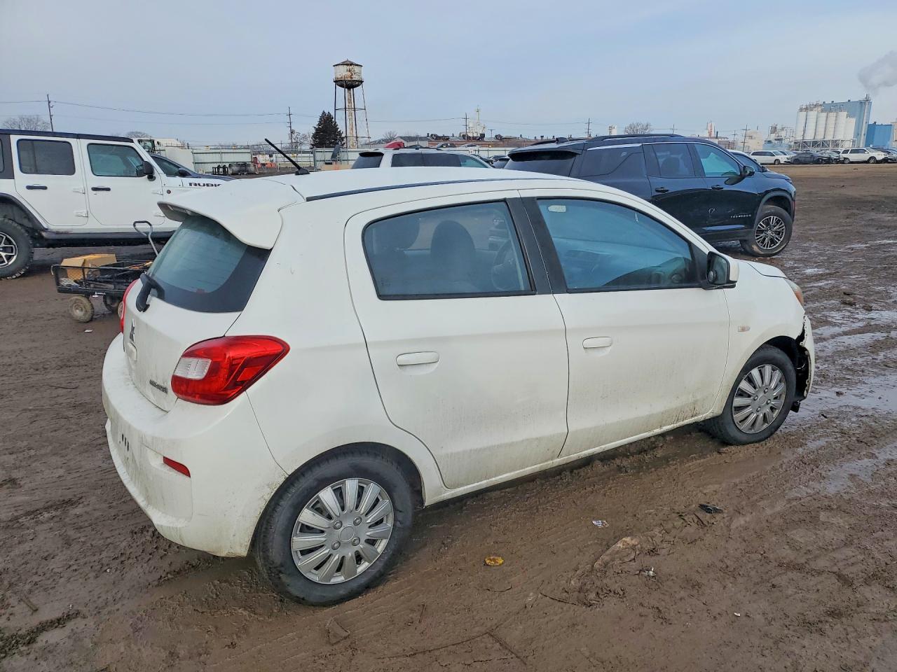 Mitsubishi Mirage Es