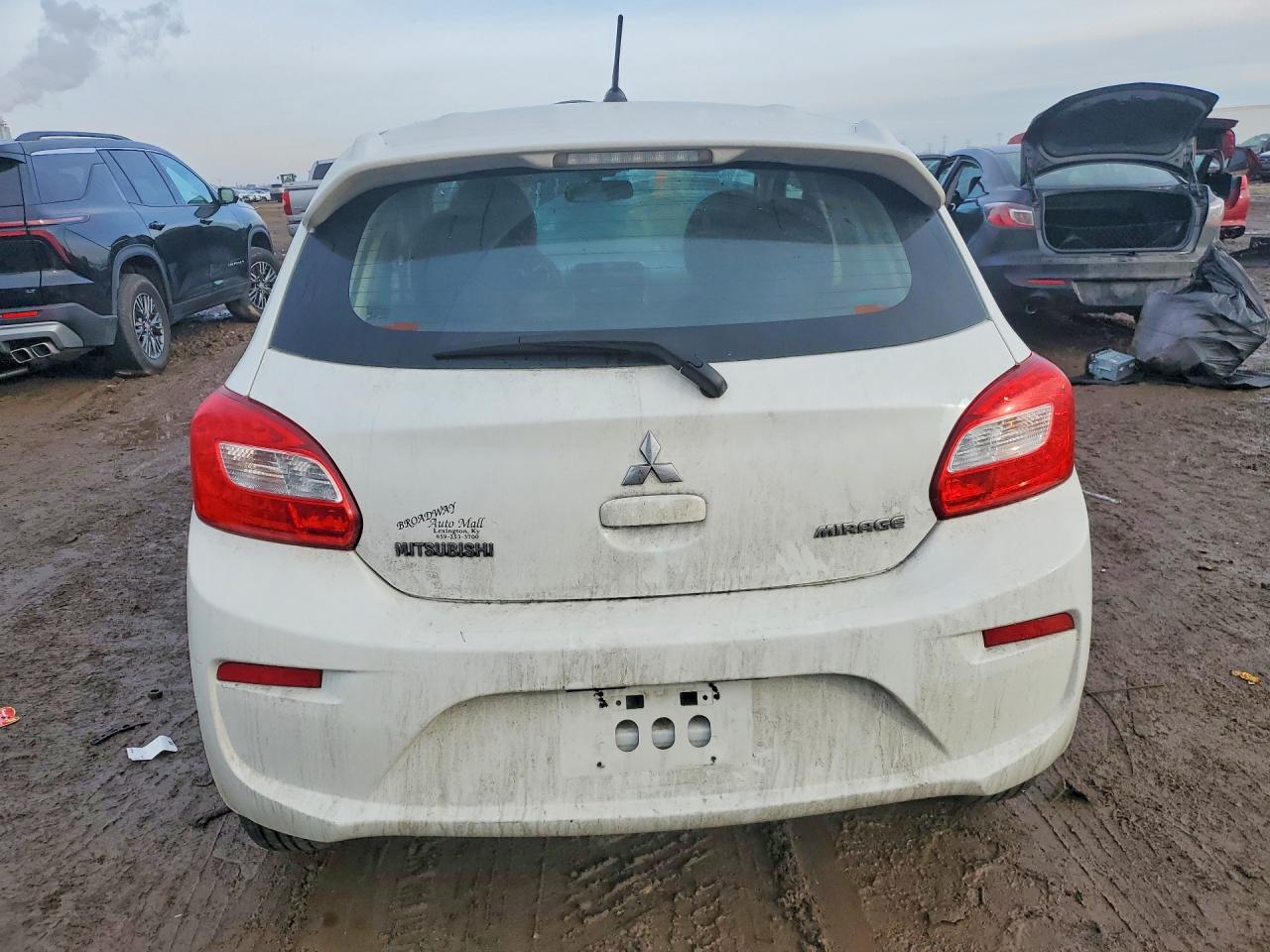 Mitsubishi Mirage Es