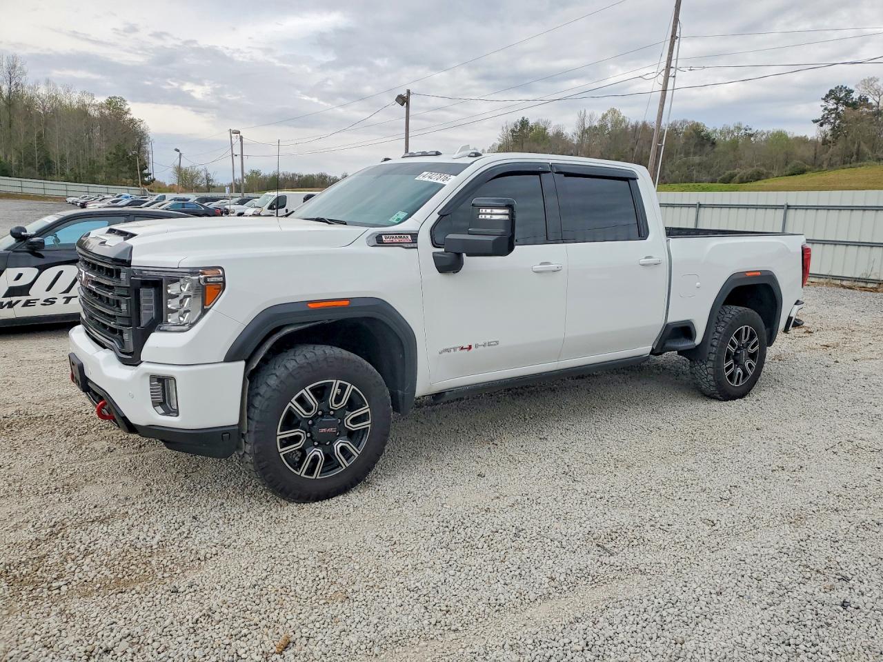 Salvage GMC Sierra Image