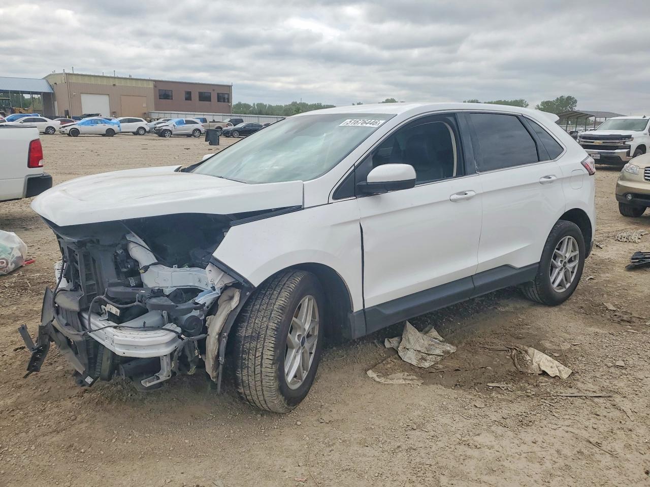 Salvage Ford Edge Image