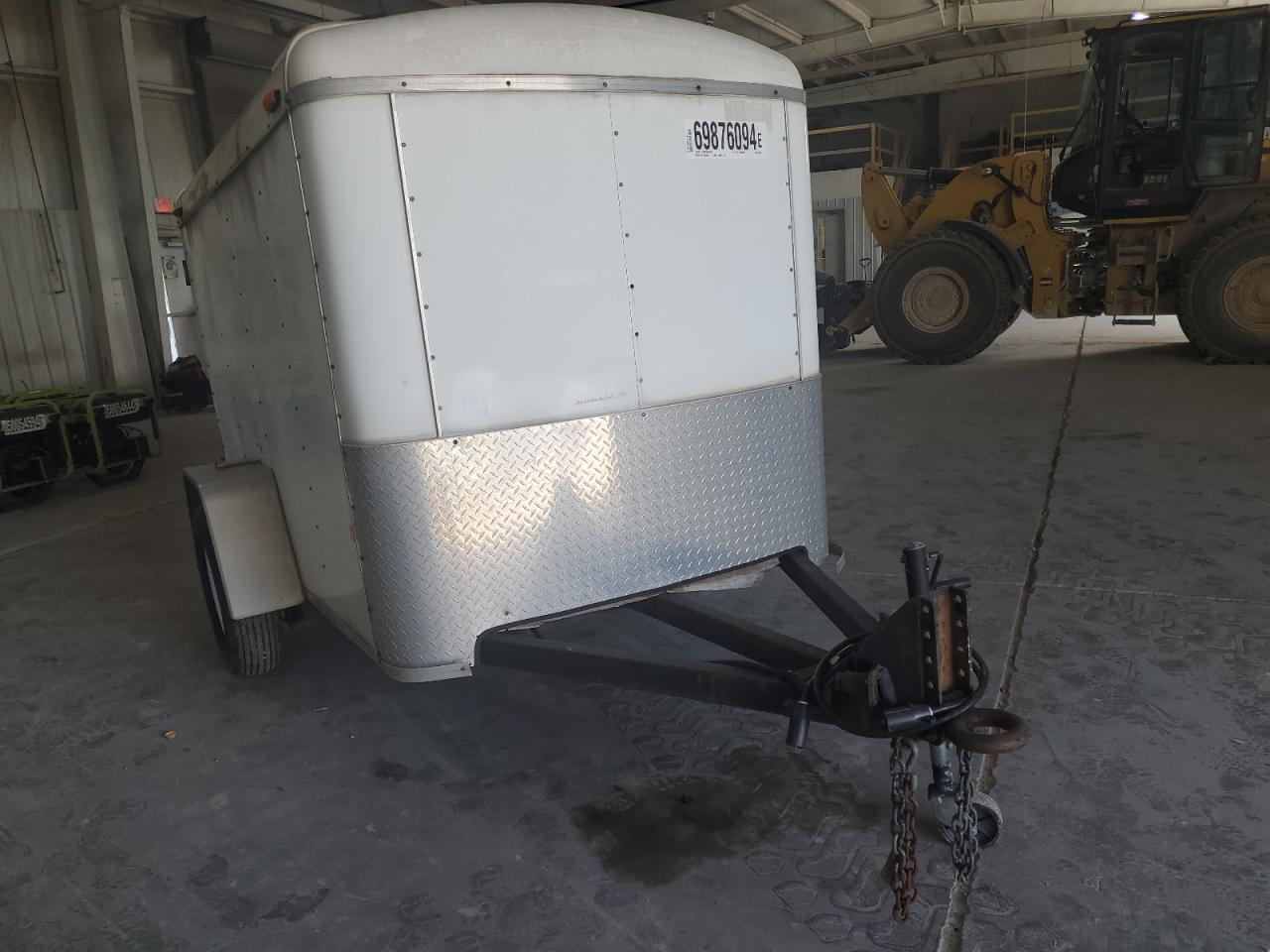 Salvage Royl Utility Tr Image
