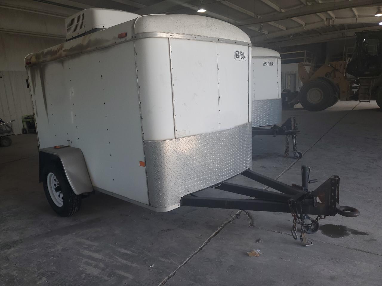 Salvage Royl Utility Tr Image