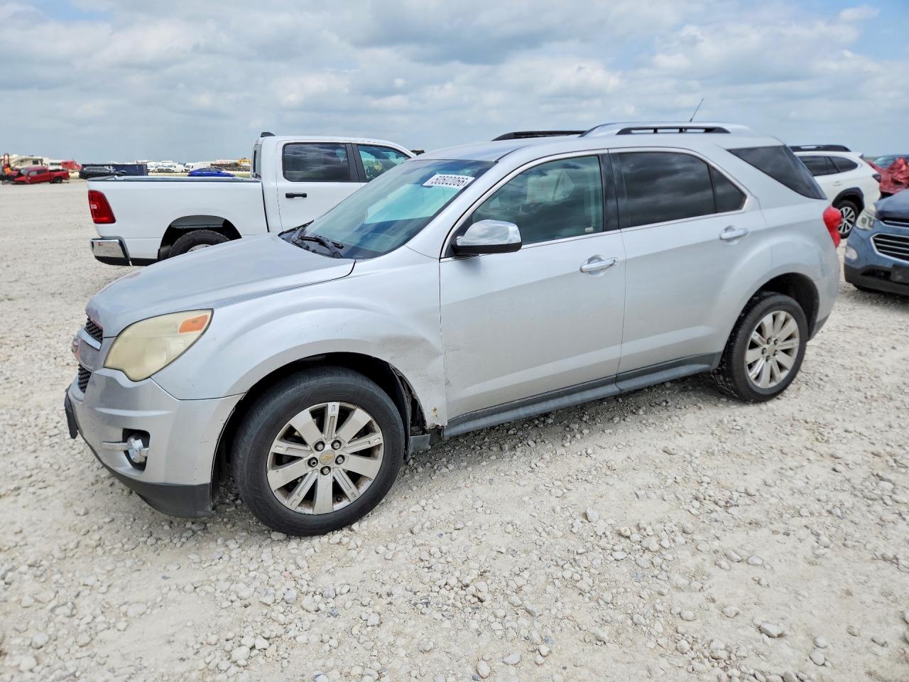 Salvage Chevrolet Equinox Image