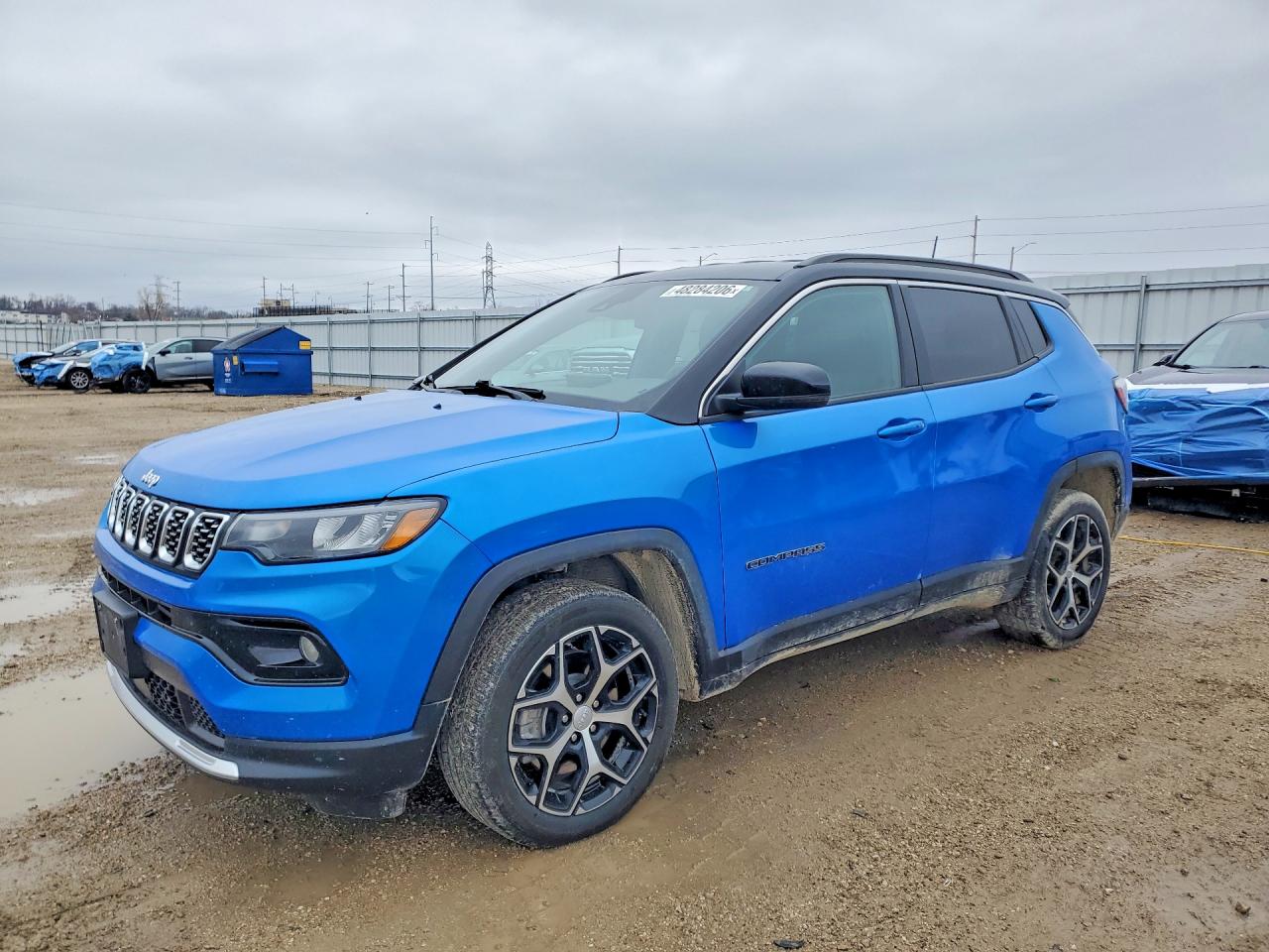 Salvage Jeep Compass Image