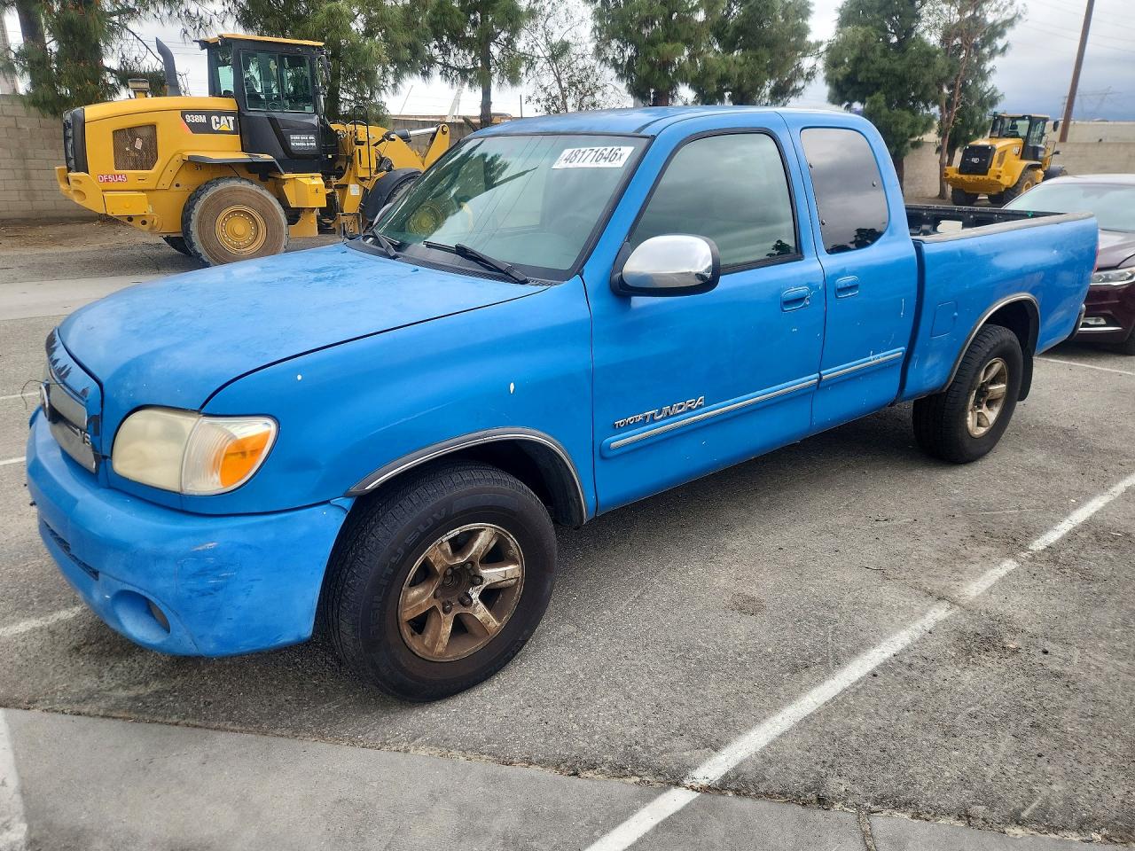 Salvage Toyota Tundra Image