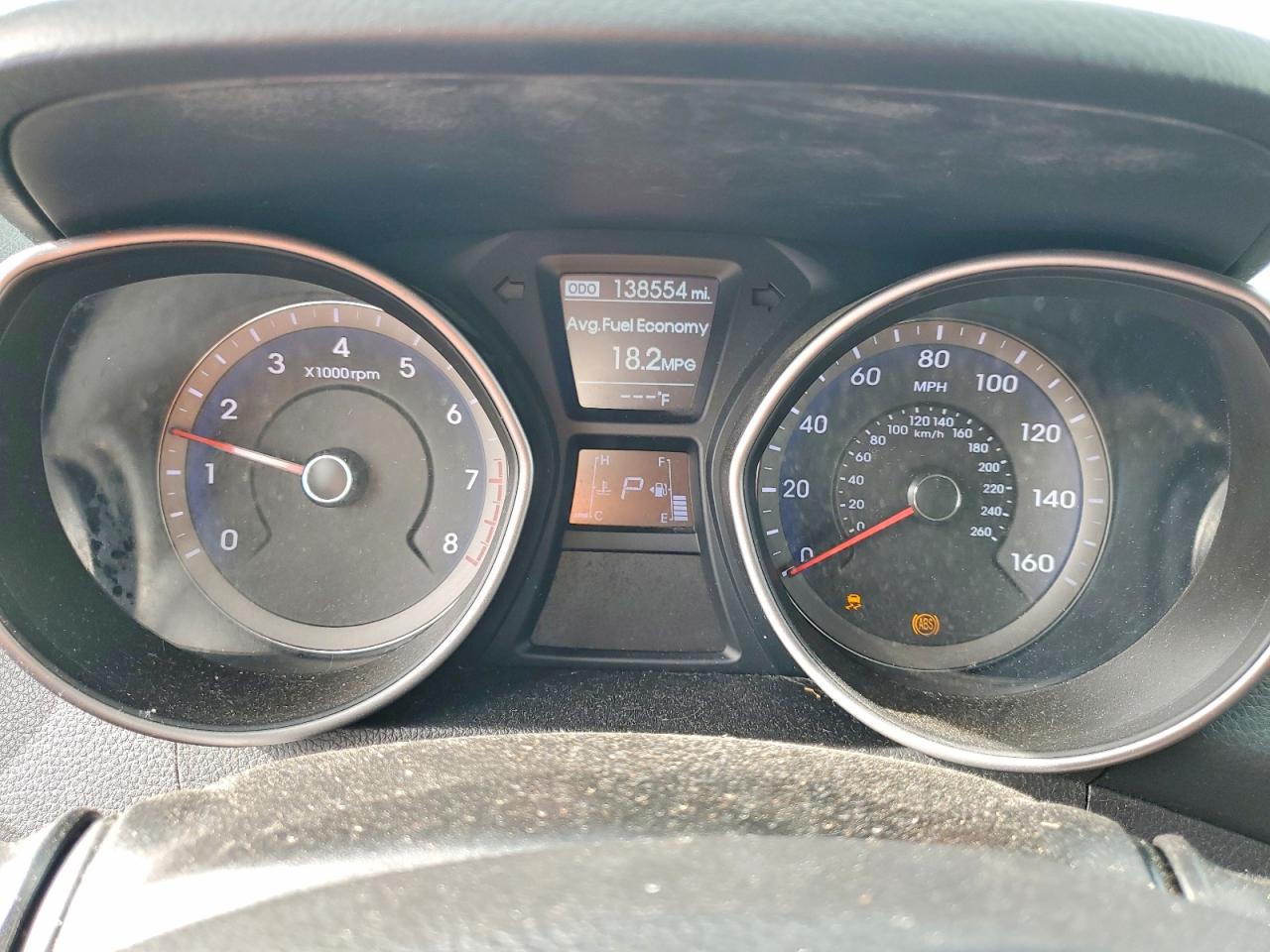 Hyundai ELANTRA Base