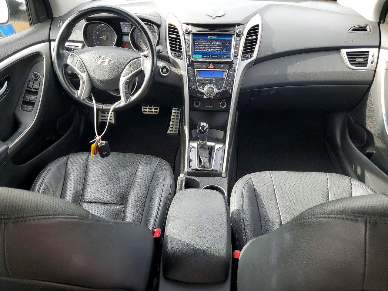 Hyundai ELANTRA Base