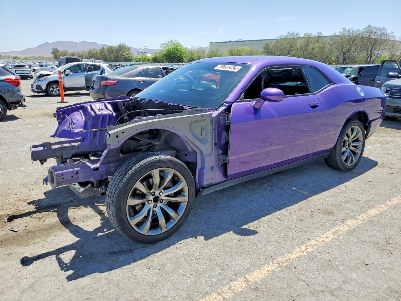 Salvage Dodge Challenger Image