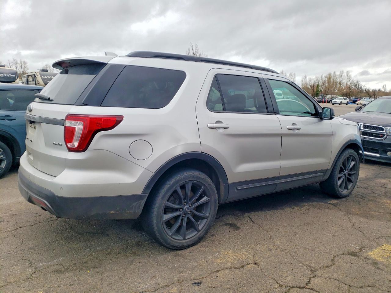 Ford Explorer Xlt