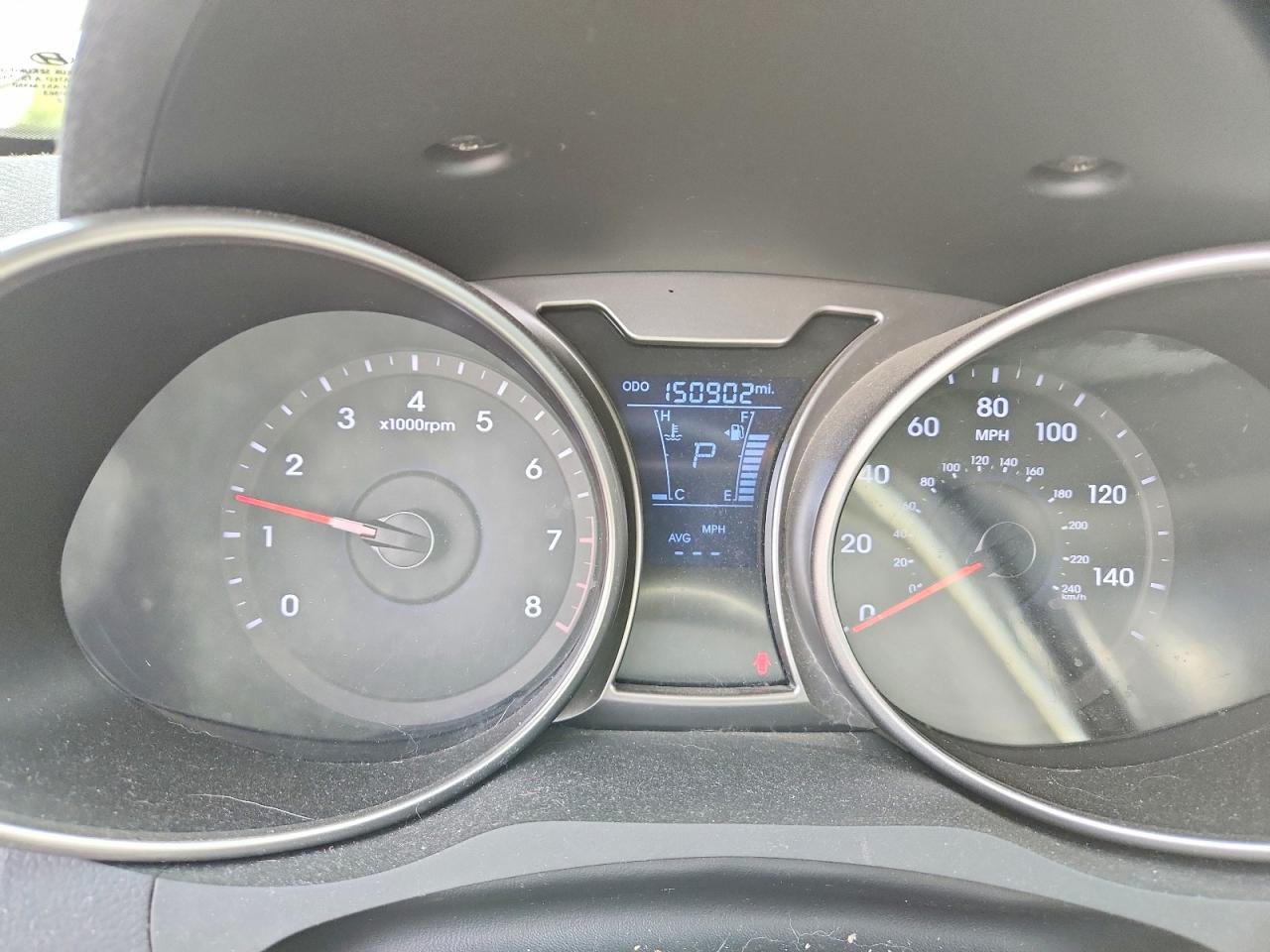 Hyundai VELOSTER Base