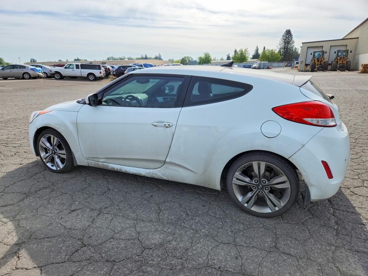 Hyundai VELOSTER Base
