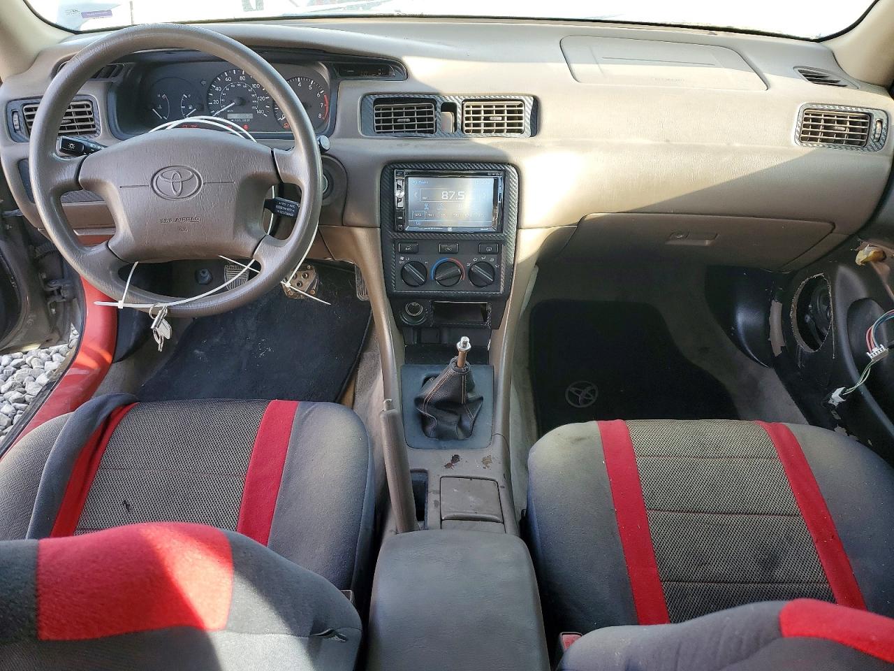 Toyota Camry Ce V6
