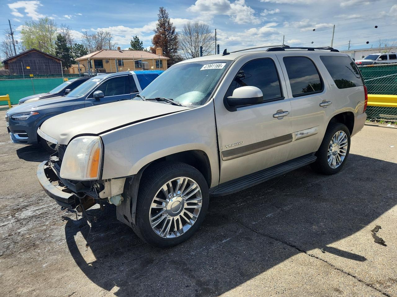 Salvage GMC Yukon Image