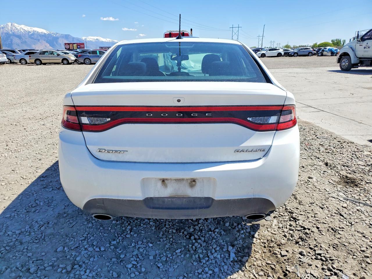 Dodge Dart Sxt