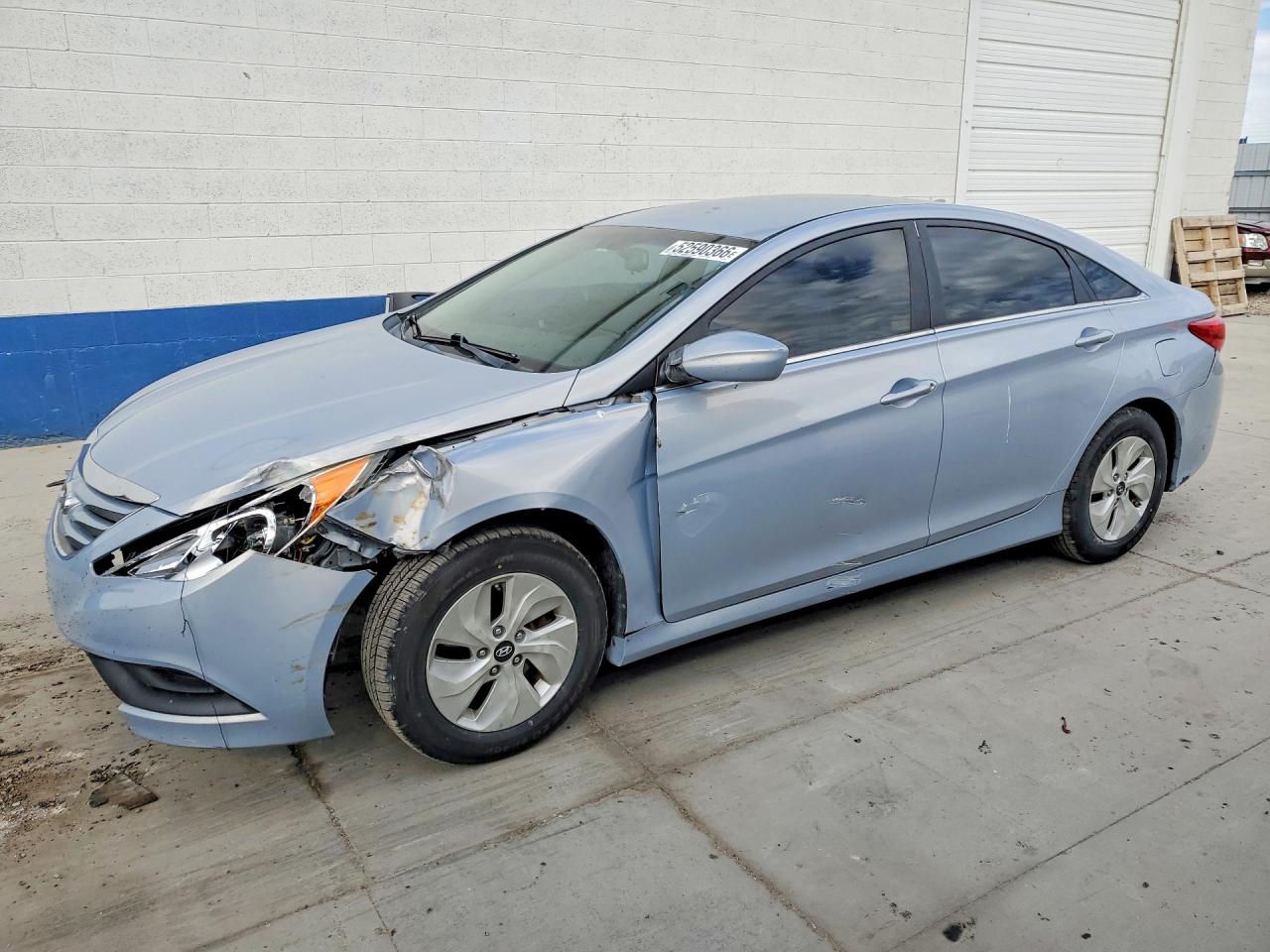 Salvage Hyundai SONATA Image