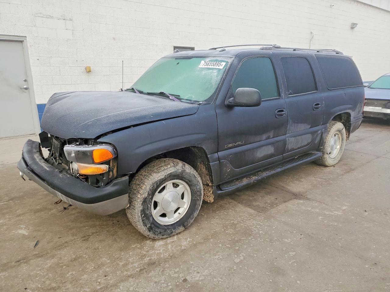 Salvage GMC Yukon Image