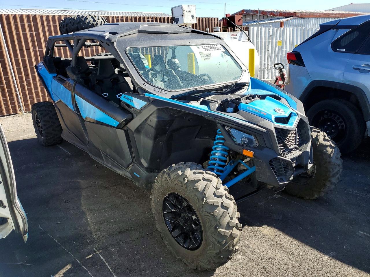 Salvage Can-Am Maverick X3 Image
