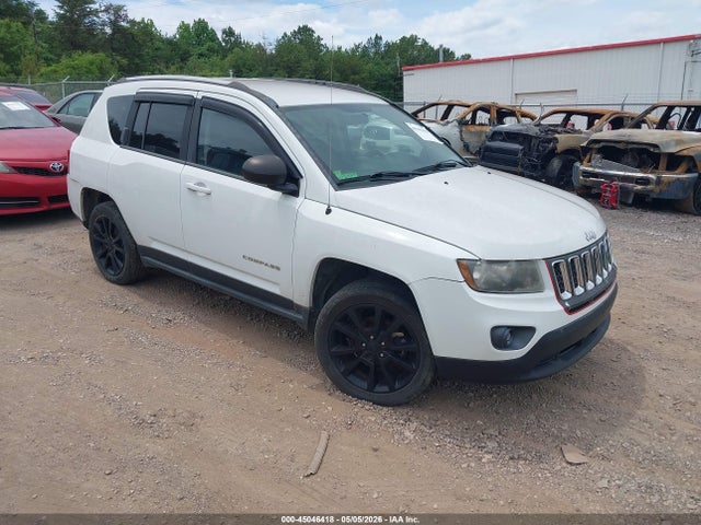 Salvage Jeep Compass Image