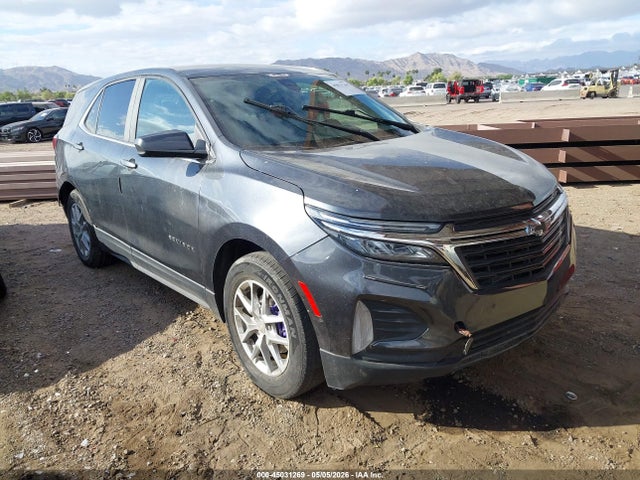 Salvage Chevrolet Equinox Image