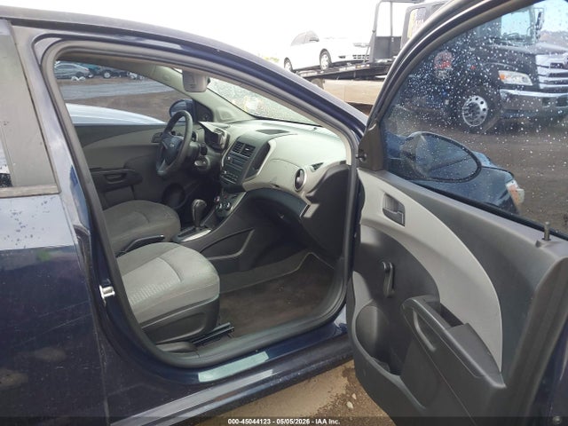 Chevrolet Sonic Ls Auto