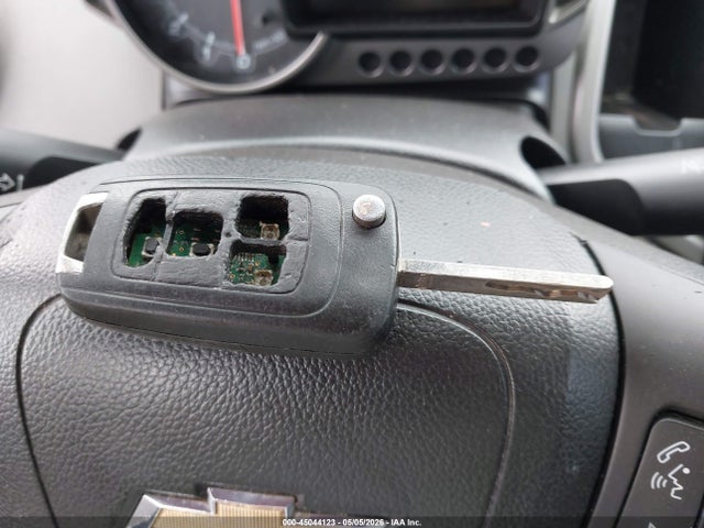 Chevrolet Sonic Ls Auto