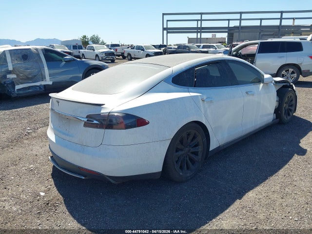 Tesla Model S Performance