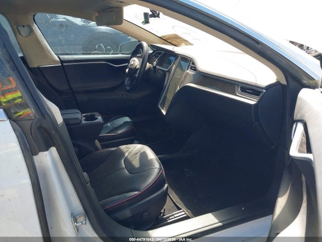 Tesla Model S Performance