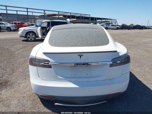 Tesla Model S Performance