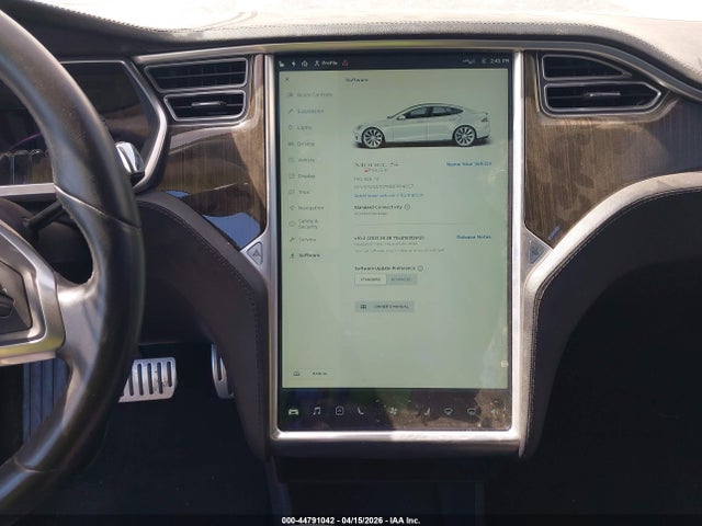 Tesla Model S Performance