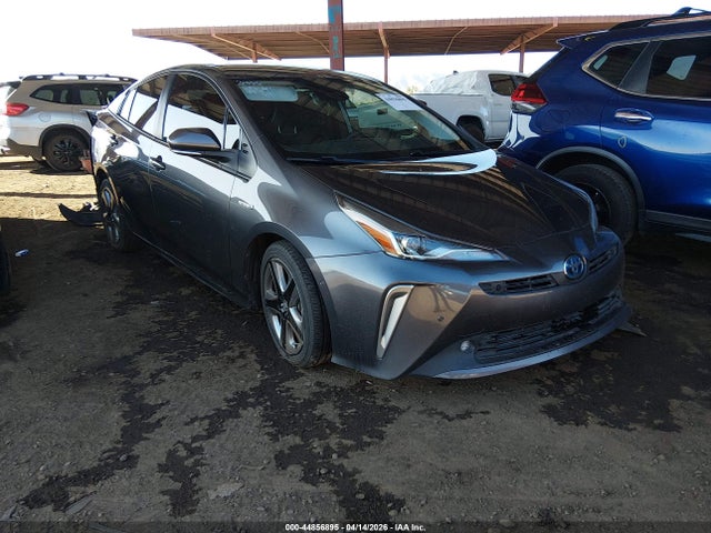 Salvage Toyota Prius Image