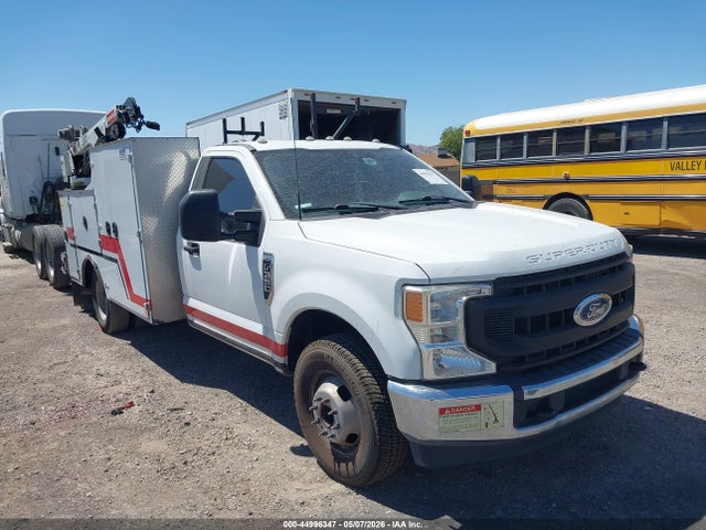 Salvage Ford F-350 Image