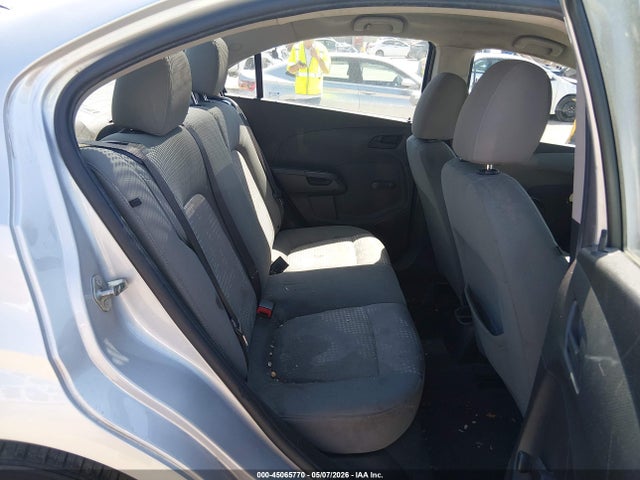 Chevrolet Sonic Ls Auto
