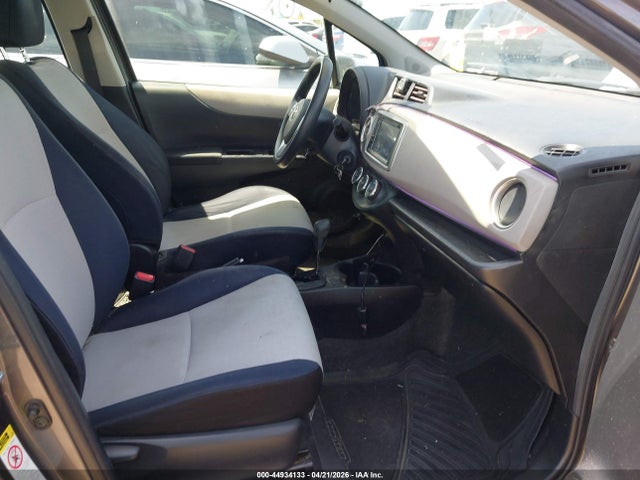 Toyota Yaris Le