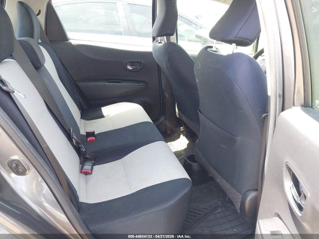 Toyota Yaris Le