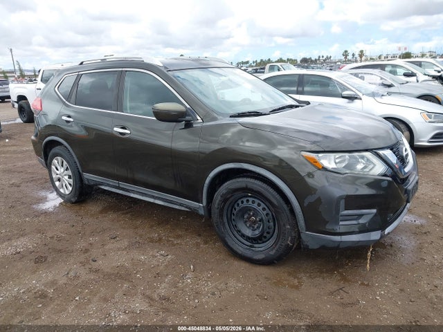 Salvage Nissan Rogue Image