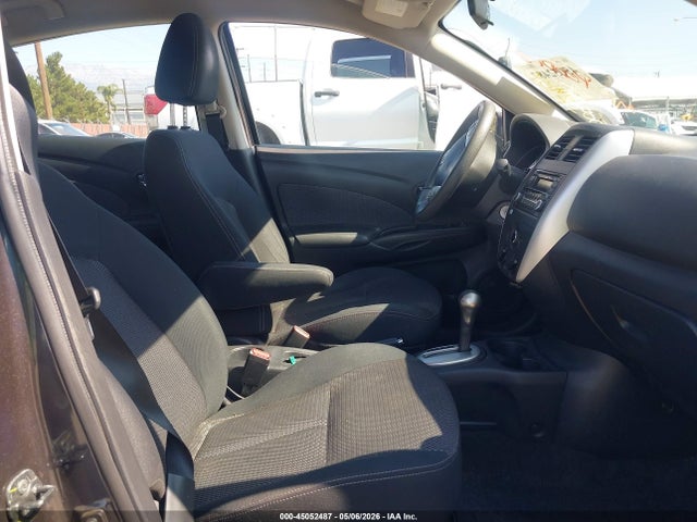 Nissan Versa 1.6 Sv