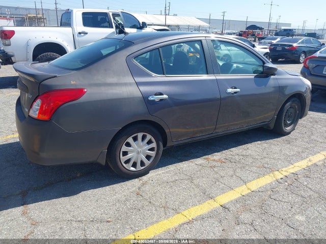 Nissan Versa 1.6 Sv