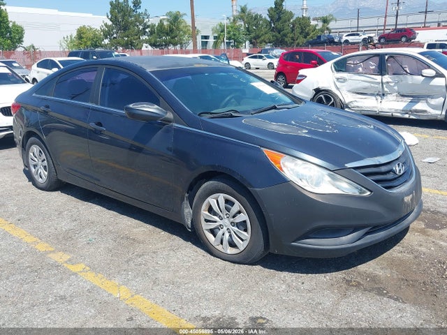 Salvage Hyundai SONATA Image
