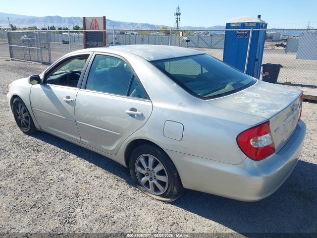 Toyota Camry Xle V6