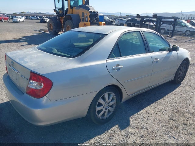 Toyota Camry Xle V6